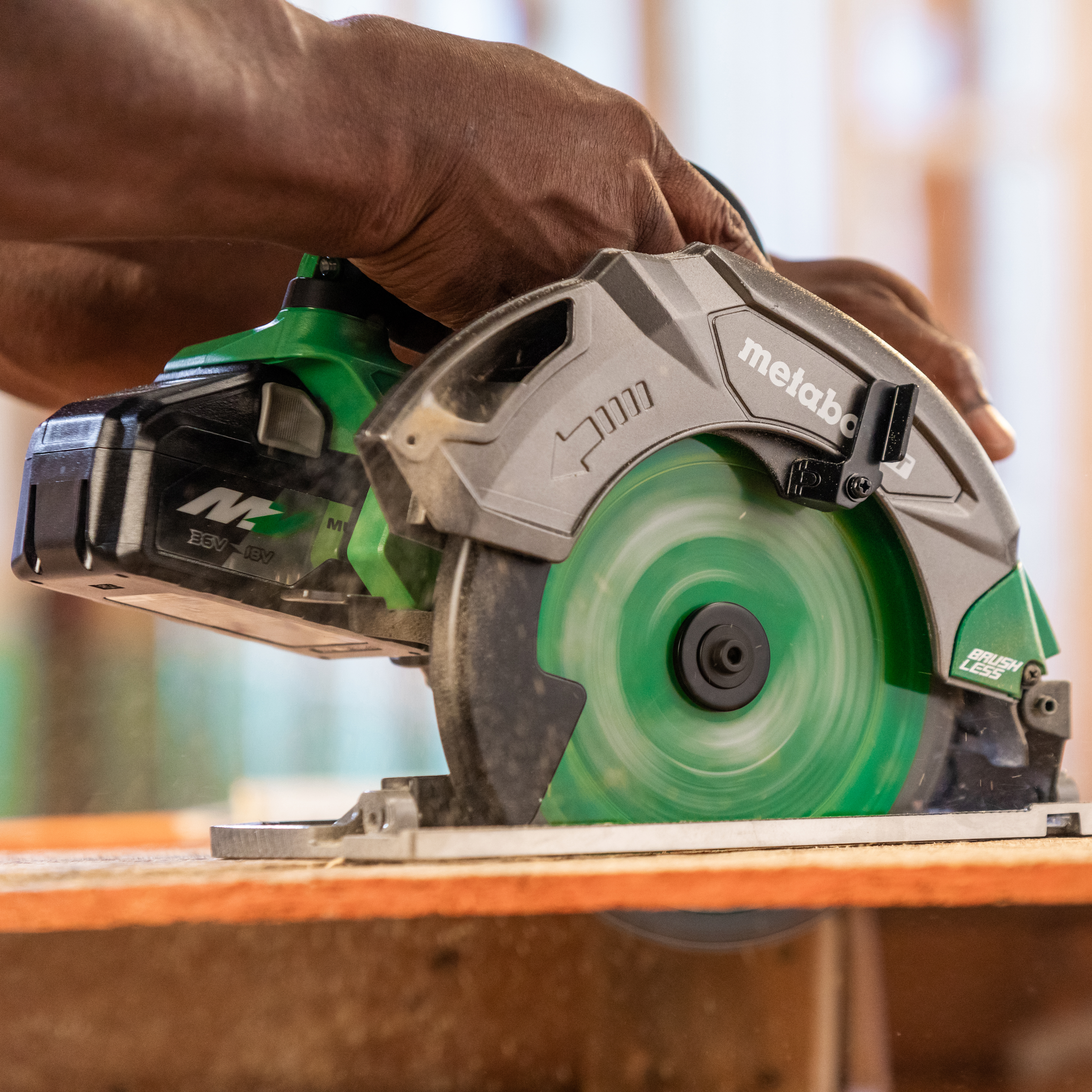 18V MultiVolt 7-1/4 Inch Cordless Circular Saw (Tool Body Only)